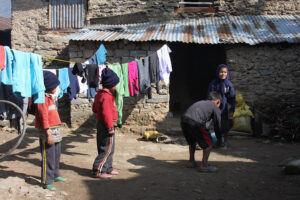 GOS Donation 02 Nepal Gear Delivery - Kids playing in remote village